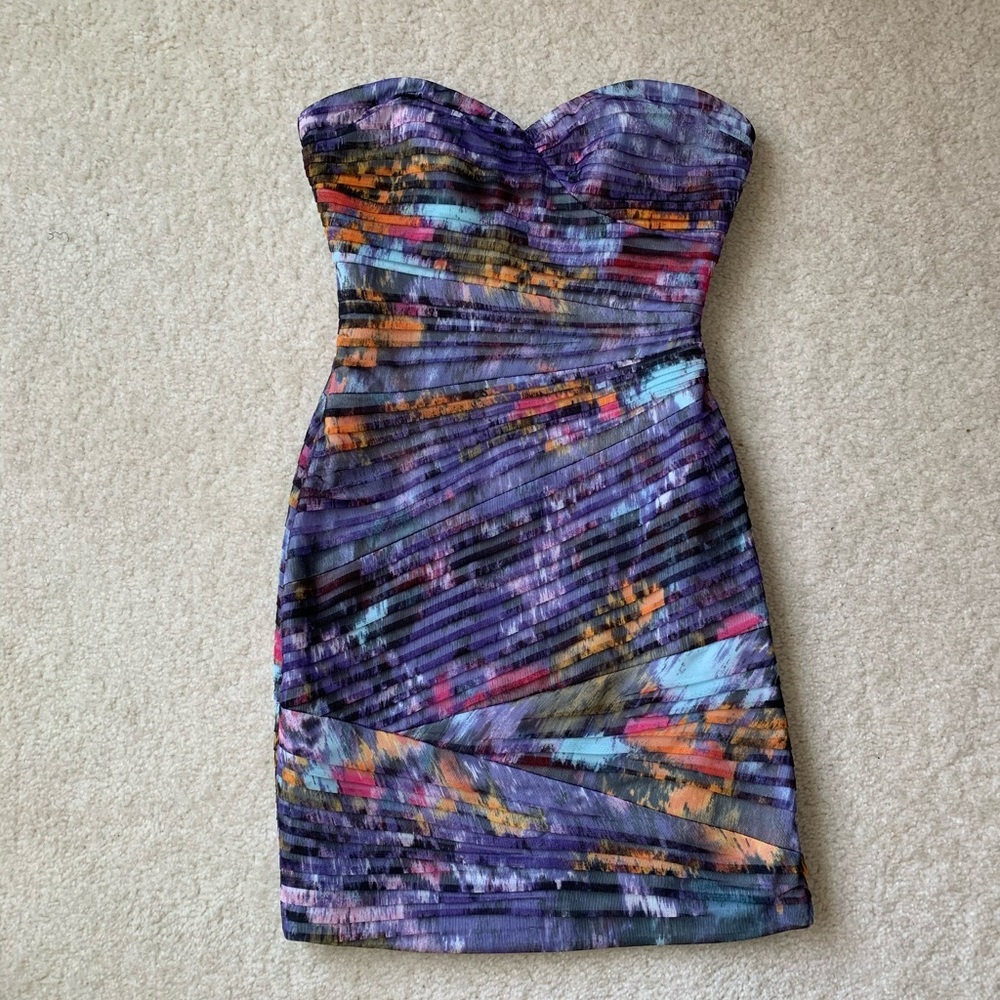 BCBG printed pleated party dress EUC